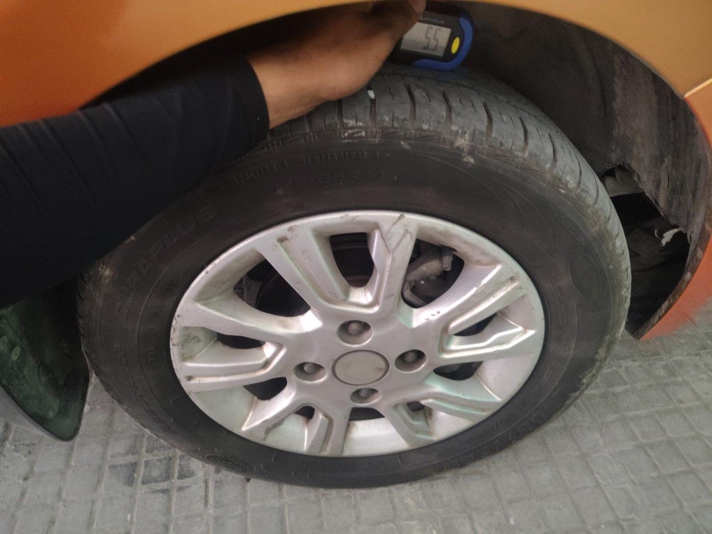 2017 Tata Tiago XZ PETROL, Petrol, Manual, 45,958 km, tyre