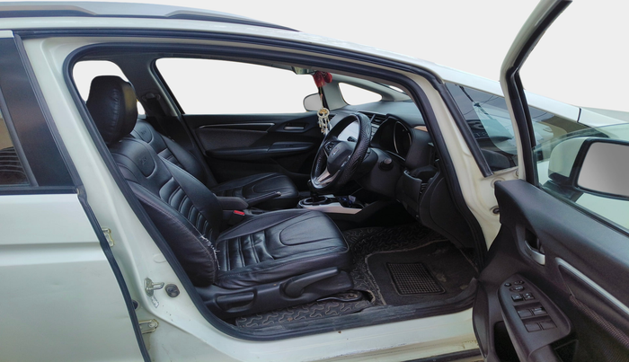 2018 Honda WR-V 1.5L I-DTEC VX MT, Diesel, Manual, 2,13,111 km, interior