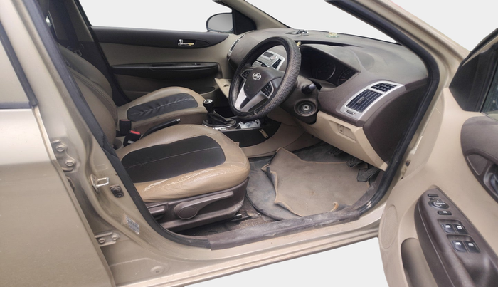 2011 Hyundai i20 ASTA 1.2, Petrol, Manual, 74,879 km, interior