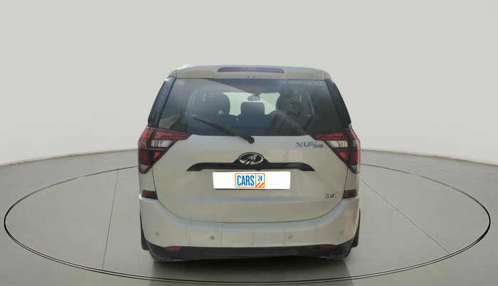 2021 Mahindra XUV500 W9, Diesel, Manual, 76,774 km, exterior