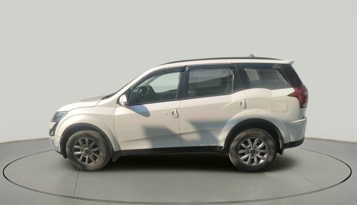 2021 Mahindra XUV500 W9, Diesel, Manual, 76,774 km, exterior