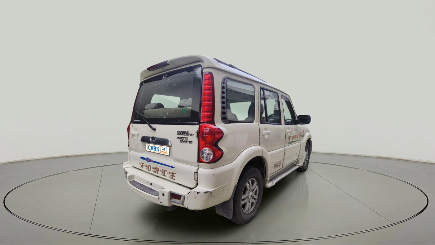 2013 Mahindra Scorpio VLX 2WD AIRBAG, Diesel, Manual, 1,54,471 km, exterior