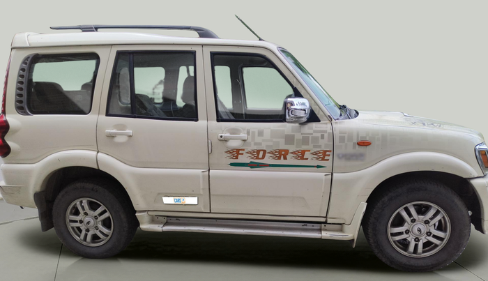 2013 Mahindra Scorpio VLX 2WD AIRBAG, Diesel, Manual, 1,54,471 km, exterior