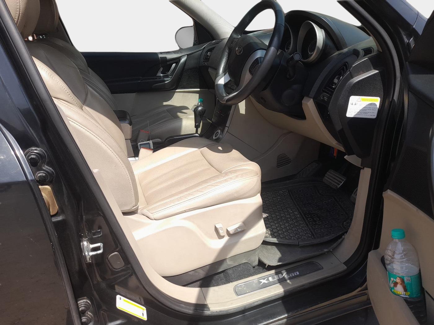 2018 Mahindra XUV500 W10 AT 1.99, Diesel, Automatic, 86,710 km, interior