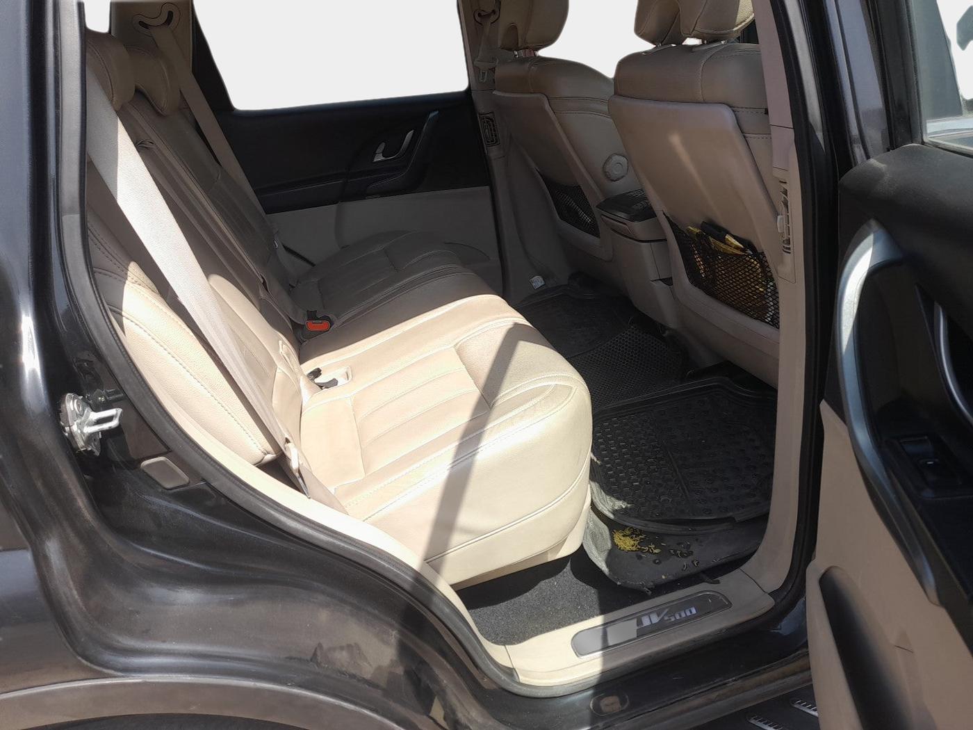 2018 Mahindra XUV500 W10 AT 1.99, Diesel, Automatic, 86,710 km, interior