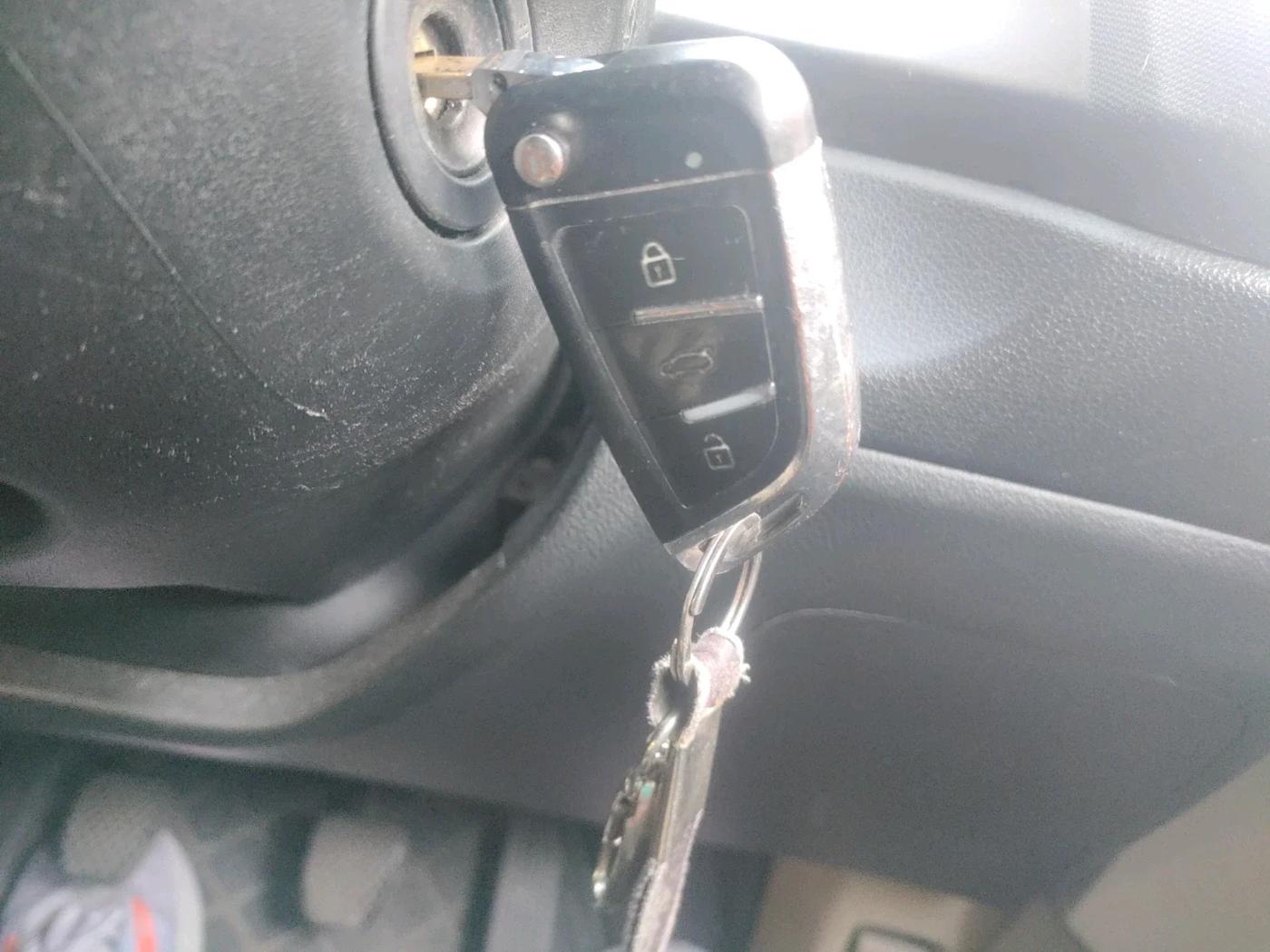 2014 Honda Mobilio 1.5L I-DTEC S, Diesel, Manual, 1,76,060 km, interior