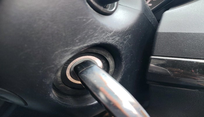 2019 Tata Harrier XE 2.0L KRYOTEC, Diesel, Manual, 94,855 km, interior