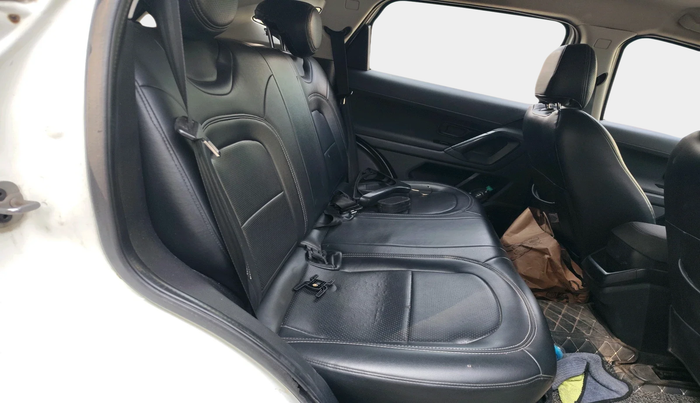 2019 Tata Harrier XE 2.0L KRYOTEC, Diesel, Manual, 94,855 km, interior