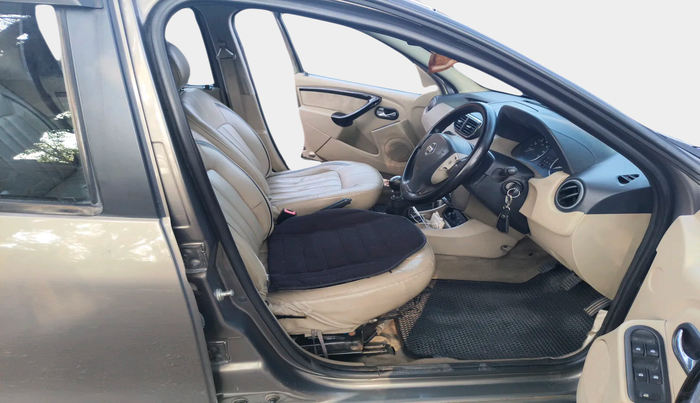 2014 Nissan Terrano XV 85 PS DIESEL, Diesel, Manual, 1,39,743 km, interior