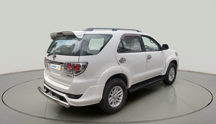 2014 Toyota Fortuner 3.0 4X2 MT, Diesel, Manual, 2,55,792 km, exterior