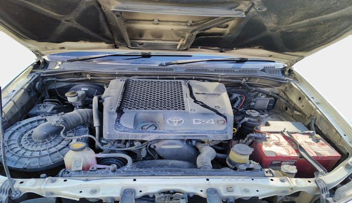 2014 Toyota Fortuner 3.0 4X2 MT, Diesel, Manual, 2,55,792 km, exterior