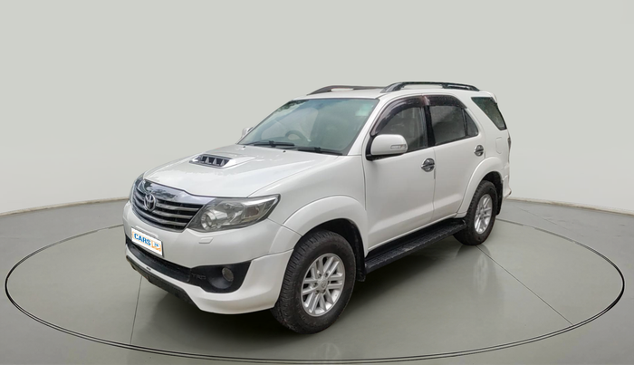 2014 Toyota Fortuner 3.0 4X2 MT, Diesel, Manual, 2,55,792 km, exterior
