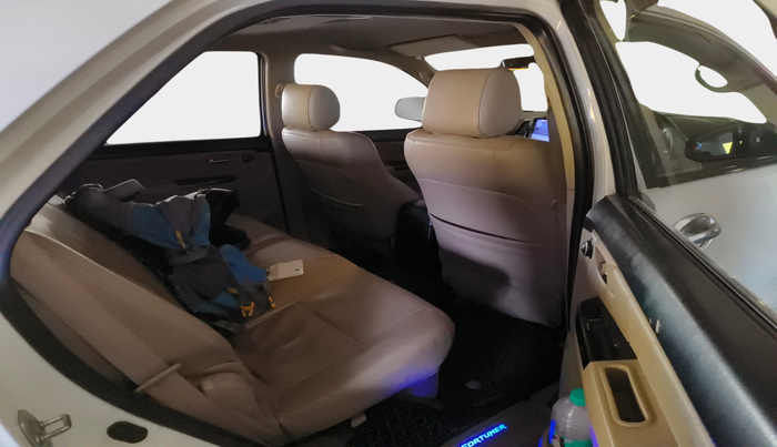 2014 Toyota Fortuner 3.0 4X2 MT, Diesel, Manual, 2,55,792 km, interior