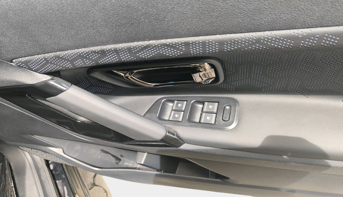 2022 Tata Safari XZA PLUS DARK EDITION, Diesel, Automatic, 22,069 km, interior