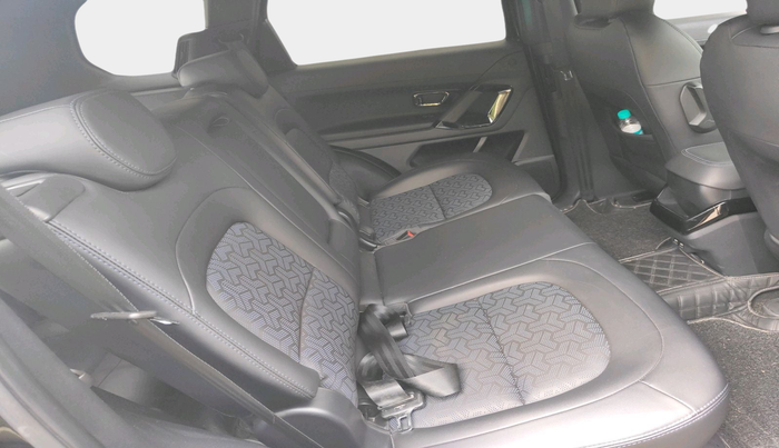 2022 Tata Safari XZA PLUS DARK EDITION, Diesel, Automatic, 22,069 km, interior