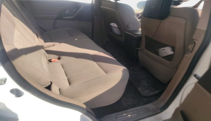 2014 Mahindra XUV500 W6, Diesel, Manual, 51,505 km, interior