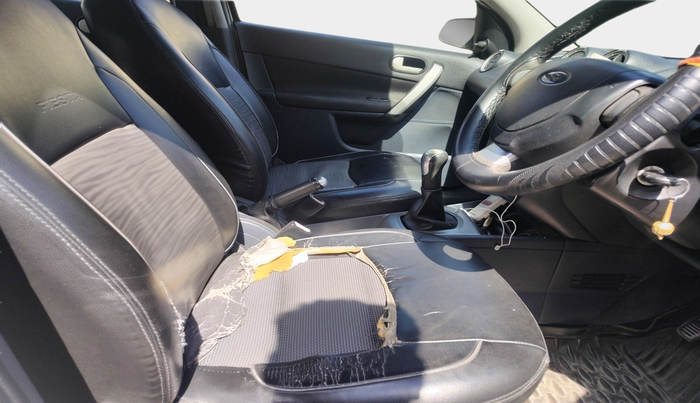 2011 Ford Fiesta EXI 1.4 DIESEL, Diesel, Manual, 1,21,027 km, interior