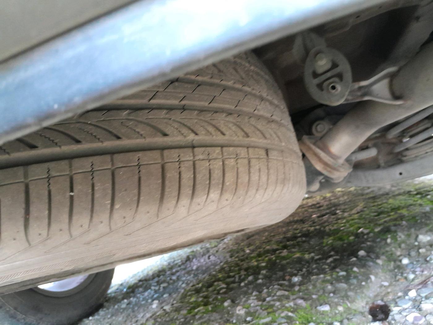 2015 Hyundai Santa Fe 2 WD AT, Diesel, Automatic, 16,750 km, tyre
