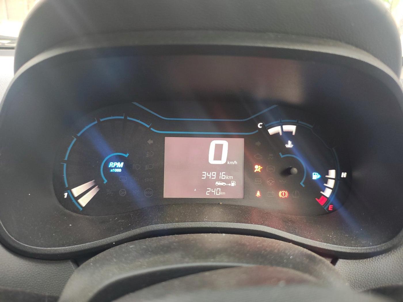 2021 Renault Kwid RXT 1.0 (O), Petrol, Manual, 34,916 km, interior