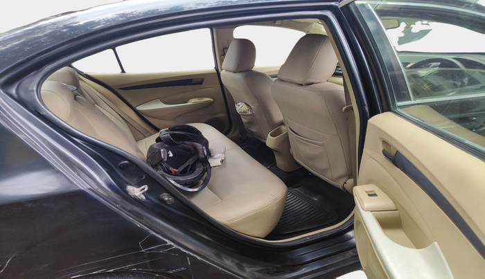 2010 Honda City 1.5L I-VTEC S MT, Petrol, Manual, 1,10,438 km, interior