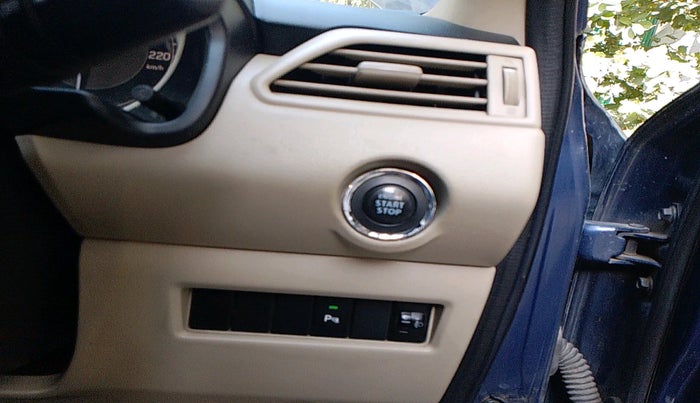 2017 Maruti Dzire ZXI, Petrol, Manual, 79,582 km, interior