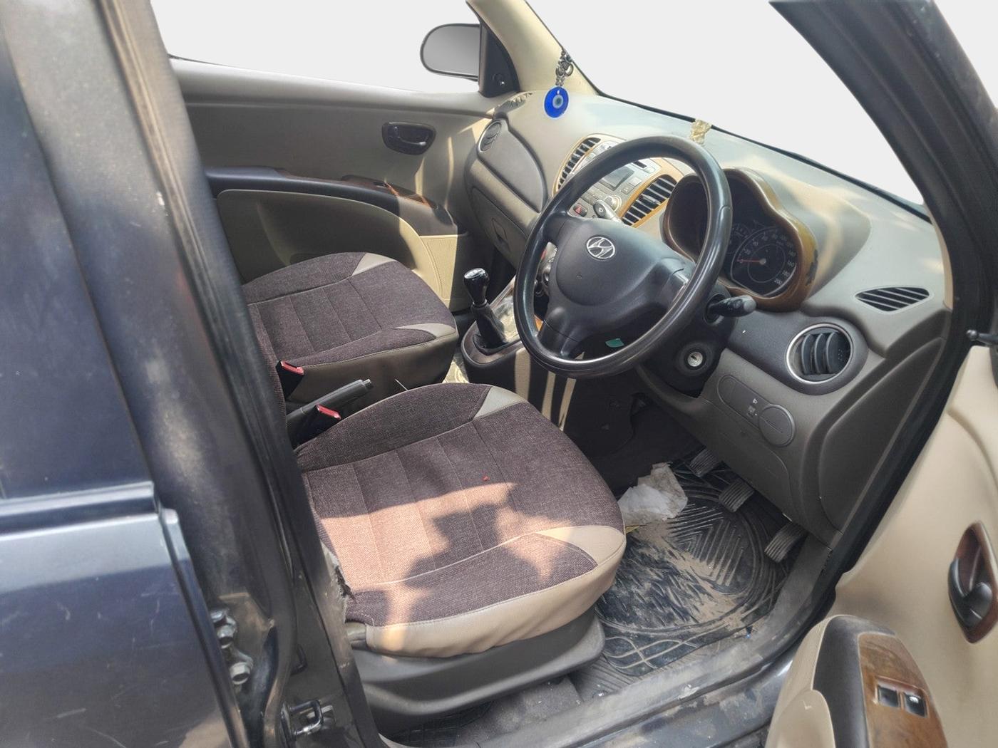 2013 Hyundai i10 ERA 1.1, Petrol, Manual, 93,528 km, interior