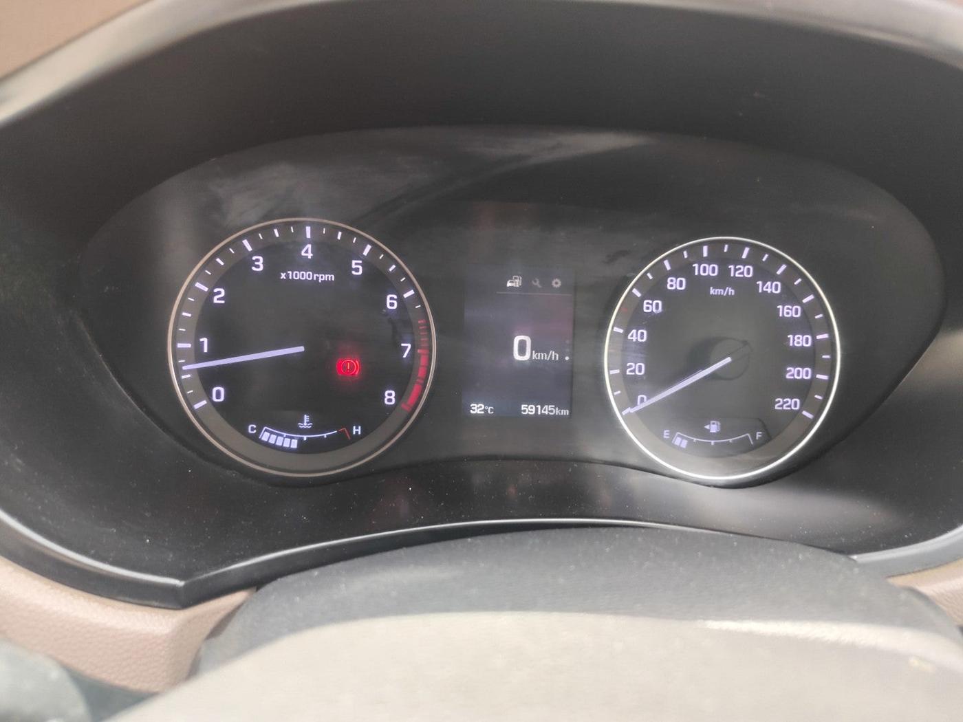 2016 Hyundai Elite i20 ASTA 1.2 (O), Petrol, Manual, 59,145 km, interior