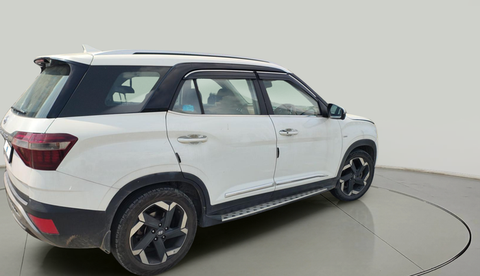 2021 Hyundai ALCAZAR PLATINUM(O) 7STR 1.5 AT, Diesel, Automatic, 88,234 km, exterior