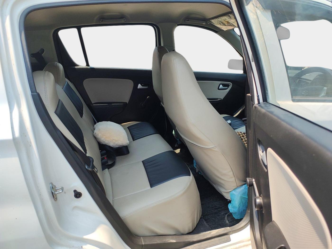 2022 Maruti Alto LXI O, Petrol, Manual, 14,307 km, interior