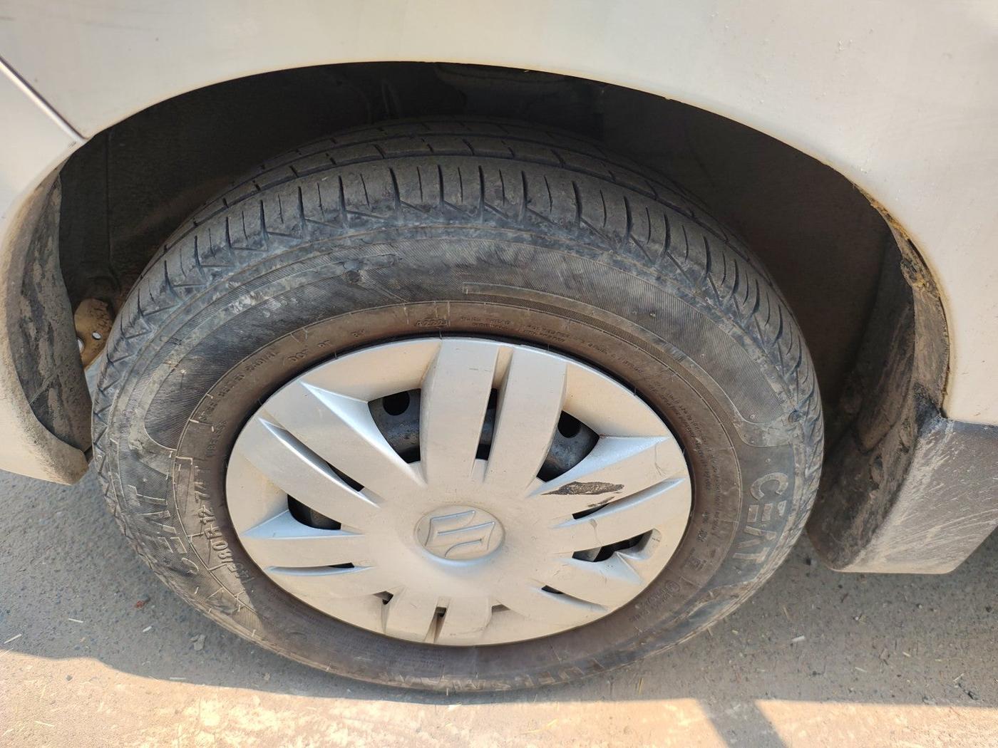 2022 Maruti Alto LXI O, Petrol, Manual, 14,307 km, tyre