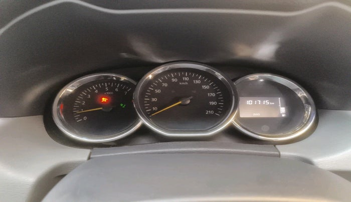 2015 Renault Duster 110 PS RXZ 4X4 MT DIESEL, Diesel, Manual, 1,01,715 km, interior