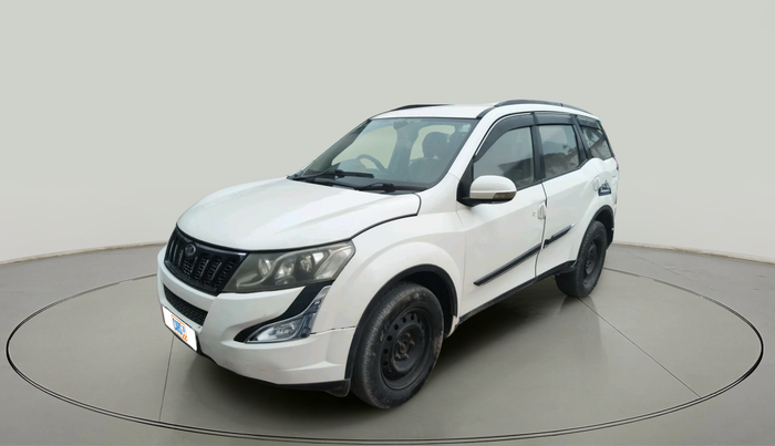 2015 Mahindra XUV500 W6, Diesel, Manual, 91,030 km, exterior