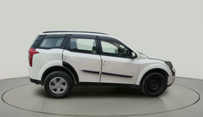 2015 Mahindra XUV500 W6, Diesel, Manual, 91,030 km, exterior