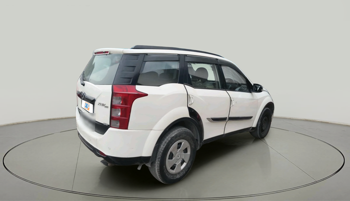 2015 Mahindra XUV500 W6, Diesel, Manual, 91,030 km, exterior