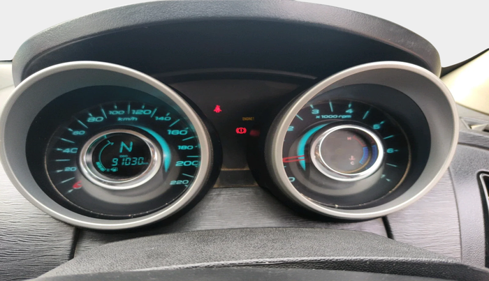 2015 Mahindra XUV500 W6, Diesel, Manual, 91,030 km, interior