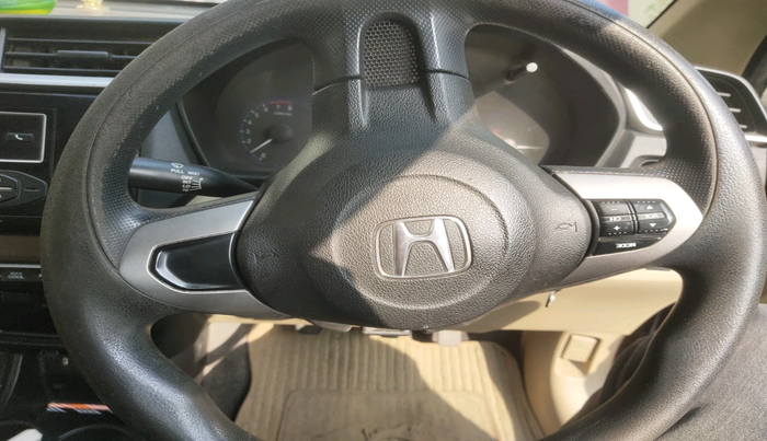 2017 Honda Amaze 1.2L I-VTEC S, Petrol, Manual, 91,791 km, interior