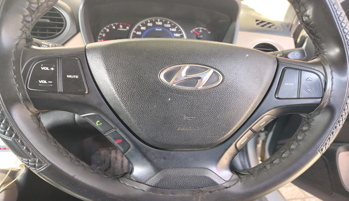 2016 Hyundai Grand i10 SPORTZ 1.1 CRDI, Diesel, Manual, 78,598 km, interior