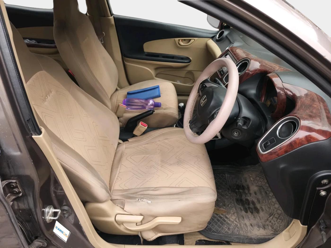 2015 Honda Mobilio 1.5L I-DTEC S, Diesel, Manual, 2,17,714 km, interior