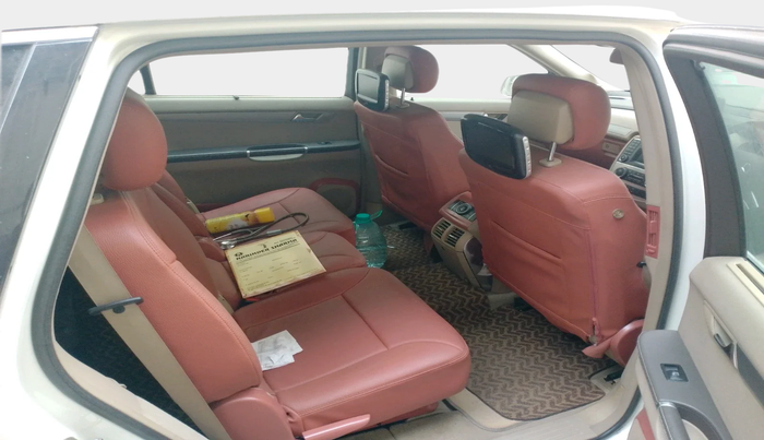 2012 Mercedes Benz R Class R 350 CDI AT, Diesel, Automatic, 1,38,895 km, interior