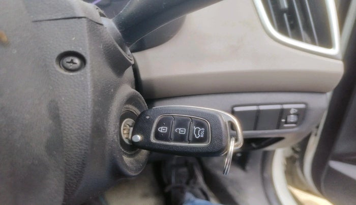 2018 Hyundai Creta SX 1.6 DIESEL, Diesel, Manual, 88,195 km, interior