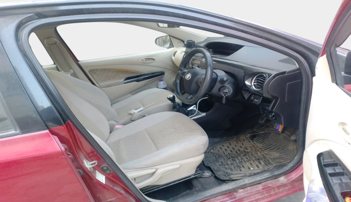 2017 Toyota Etios Liva VXD, Diesel, Manual, 1,72,438 km, interior