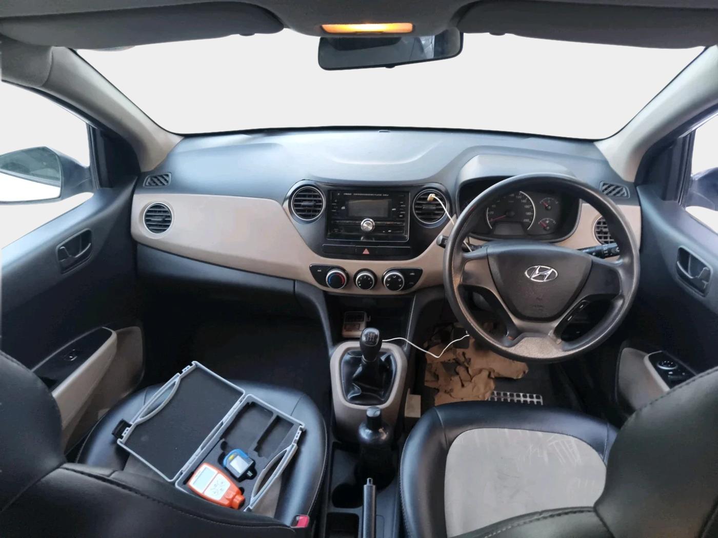 2017 Hyundai Grand i10 MAGNA 1.2 KAPPA VTVT, CNG, Manual, 77,736 km, interior