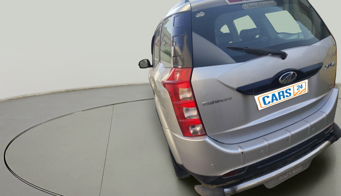 2015 Mahindra XUV500 W6, Diesel, Manual, 86,152 km, exterior