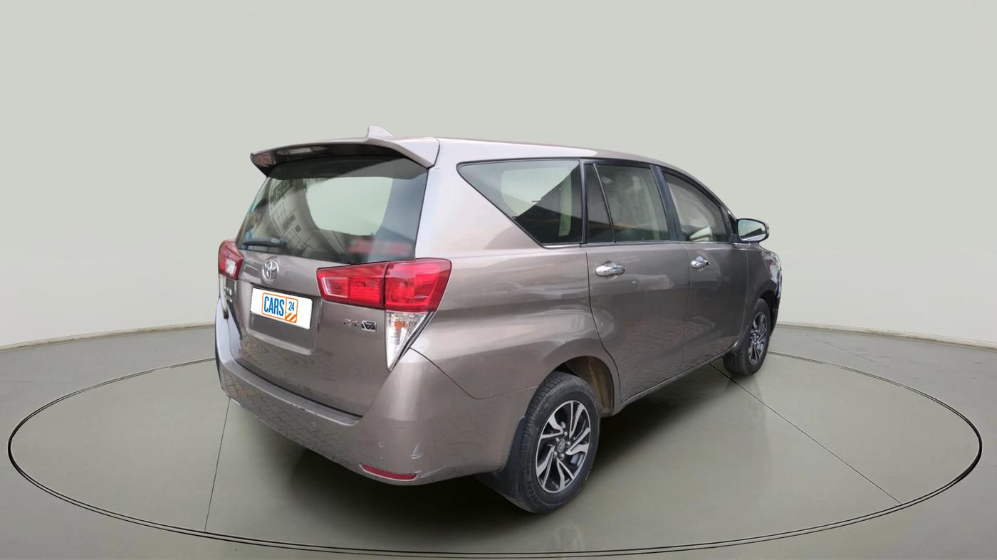 2021 Toyota Innova Crysta 2.4 VX 7 STR, Diesel, Manual, 65,368 km, exterior