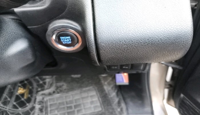 2021 Toyota Innova Crysta 2.4 VX 7 STR, Diesel, Manual, 65,368 km, interior