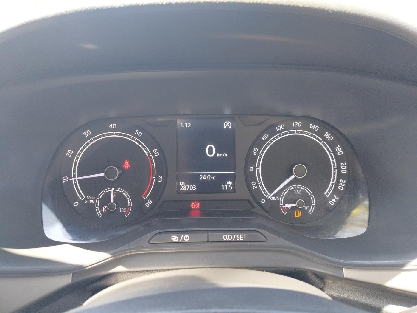 2023 Skoda KUSHAQ AMBITION 1.0L TSI MT, Petrol, Manual, 28,703 km, interior