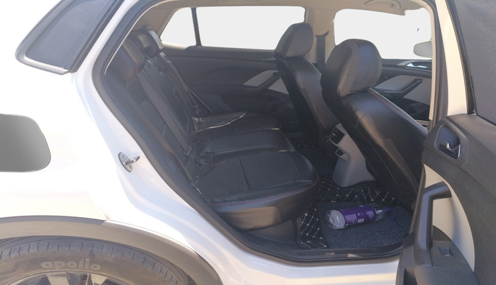 2023 Skoda KUSHAQ AMBITION 1.0L TSI MT, Petrol, Manual, 28,703 km, interior