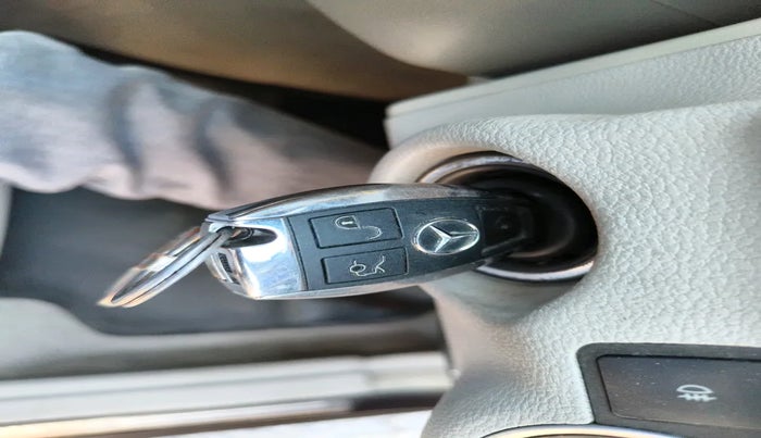 2012 Mercedes Benz E Class E 220 CDI ELEGANCE, Diesel, Automatic, 1,12,972 km, interior