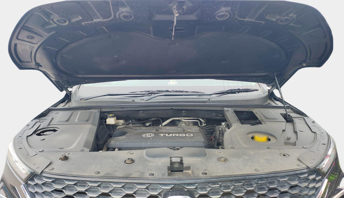 2021 MG HECTOR PLUS SUPER 1.5 PETROL TURBO HYBRID MT 7-STR, Petrol, Manual, 21,556 km, exterior