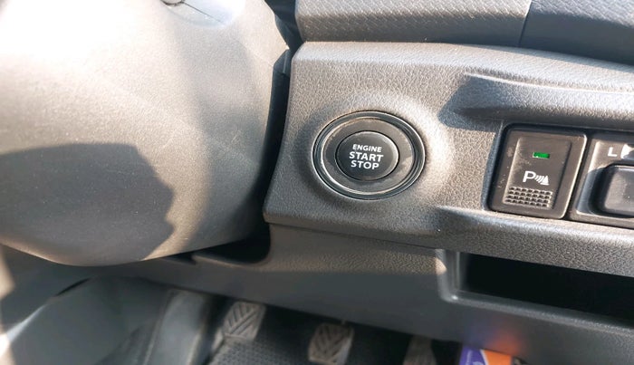 2017 Maruti Vitara Brezza ZDI PLUS, Diesel, Manual, 99,410 km, interior